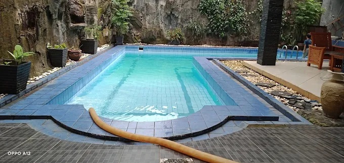 Pengiriman air bersih Usaha Rizki